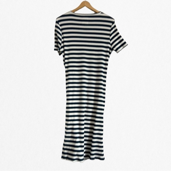 AMPERSAND AVENUE Women’s Better Than Basic Dress - Blue Stripe - Picture 2 of 4